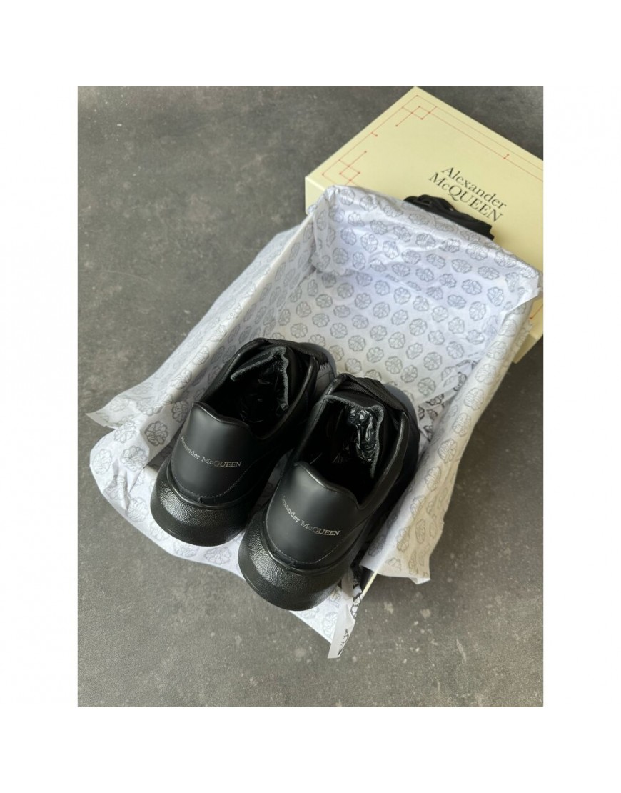 Alexander Mqueen ‘Triple Black’