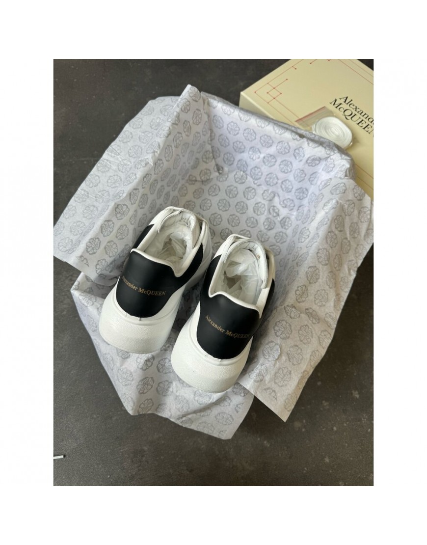 Alexander Mqueen ‘White Black’