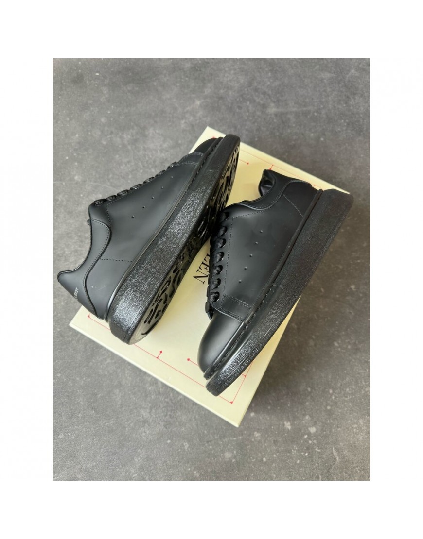 Alexander Mcqueen ‘Triple Black’