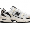 NEW BALANCE 530 WHİTE BLACK GOLD