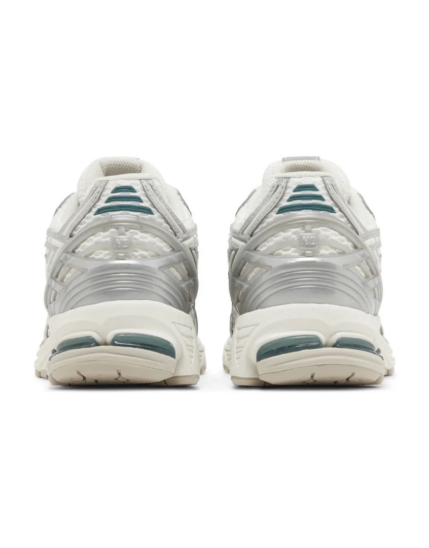 New Balance 1906R Silver Metallic Cream