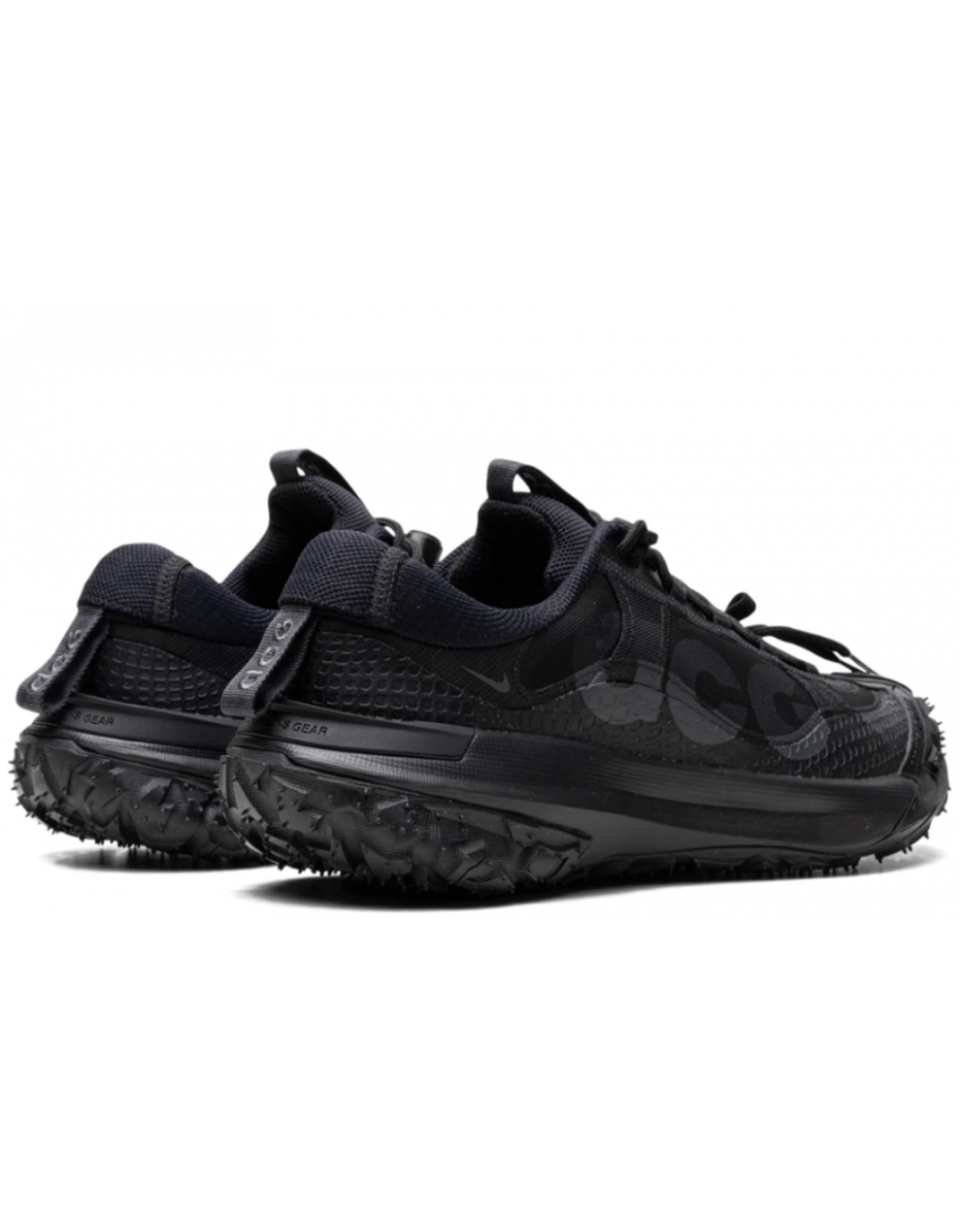 Nike Mountain Fly Gore-Tex Low “ Black “