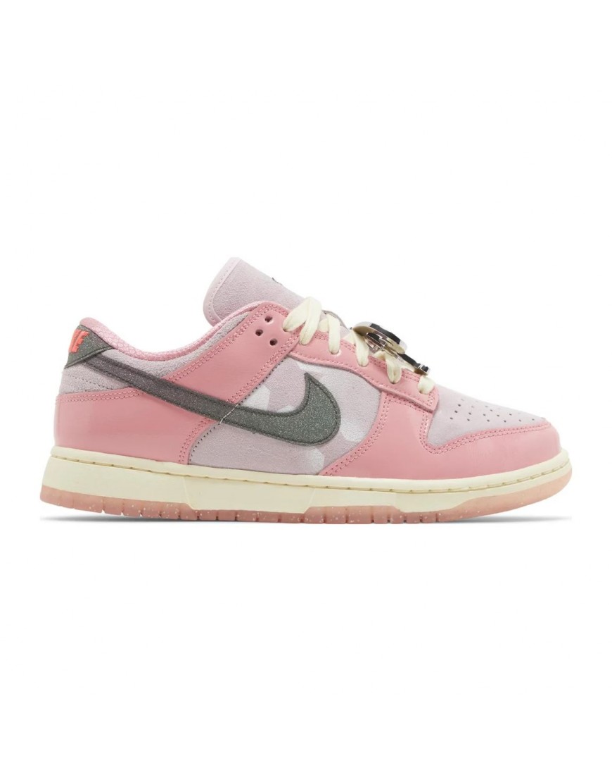 NİKE DUNK LOW LX BARBİE